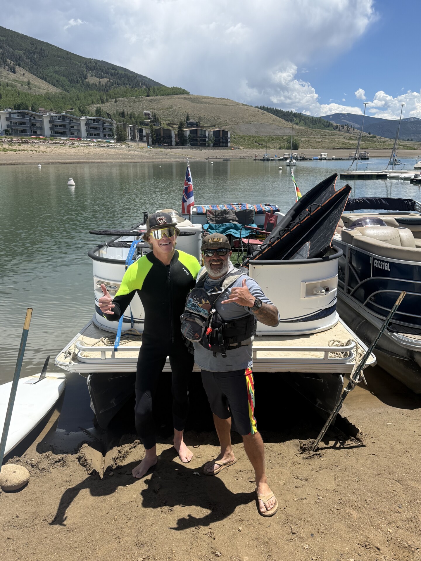 Foil Colorado wingfoiling lake scene in Colorado mountains